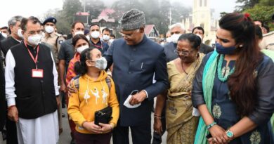 Prez Ramnath Kovind pays surprise visit to the Ridge Interact with citizens & Tourist at Shimla HIMACHAL HEADLINES