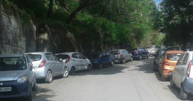 Negligent parking on NH-5: Police towed unauthorized parked vehicles HIMACHAL HEADLINES
