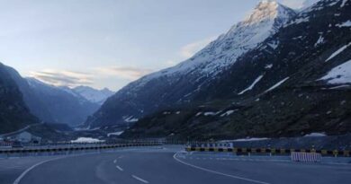 Weather may affect traffic on Manali-Leh HIMACHAL HEADLINES