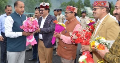 CM lays foundation stone of six developmental projects of Rs. 15.19 crore at Patlikuhal HIMACHAL HEADLINES