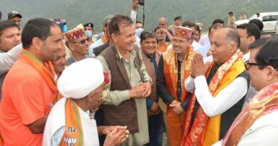 CM inaugurates & lays foundation stones of 17 developmental projects worth Rs 60 Cr in Banjar HIMACHAL HEADLINES