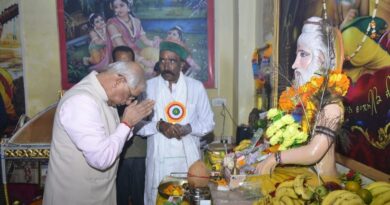 Governor pays obeisance at Valmiki Temple on Maharishi Valmiki Jayanti HIMACHAL HEADLINES