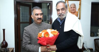 CM calls on Anand Sharma at New Delhi HIMACHAL HEADLINES