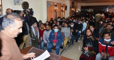 <strong>Delegation of JOA, IT aspirants  call on Chief Minister</strong> HIMACHAL HEADLINES