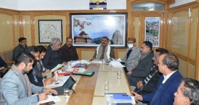 <strong>CM presides over review meeting of UD, TCP and Municipal Corporations</strong> HIMACHAL HEADLINES