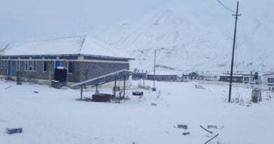 Keylong & Kaza gets blanket of snow HIMACHAL HEADLINES