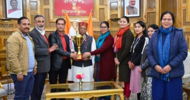 All India Civil Services Kabaddi Competition winner call on Governor HIMACHAL HEADLINES