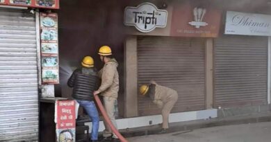 A fire broke out in Tripti Bakery Shop at Lakkar Bazar Shimla HIMACHAL HEADLINES