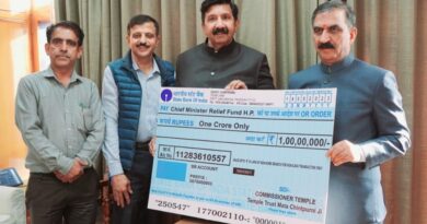 Mata Shri Chintpurni Temple Trust presented a cheque of Rs. 1 crore to CM relief fund HIMACHAL HEADLINES