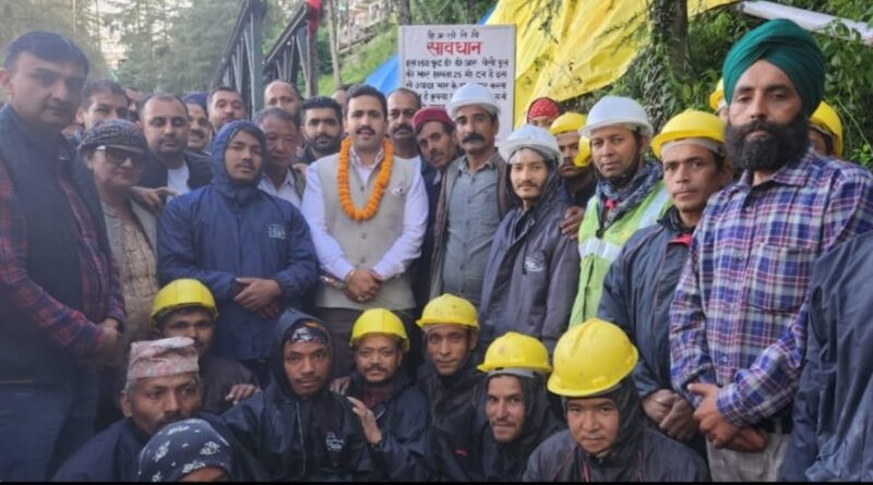 Bailey bridge completed within a record period of six days: PWD Minister HIMACHAL HEADLINES