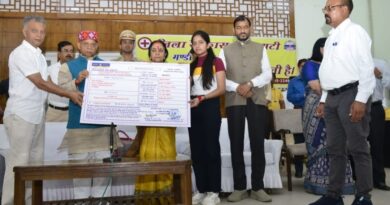 Governor presented cheques to orphans by Red Cross Society Mandi HIMACHAL HEADLINES