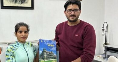 Asha Malviya from MP visited Advance Studies Shimla, She is on a pan India cycle tour creating awareness about women's safety & empowerment HIMACHAL HEADLINES