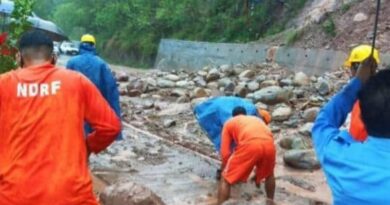 65 trapped persons , including a child , rescued from flooded Beas by NDRF in Dharamshala HIMACHAL HEADLINES