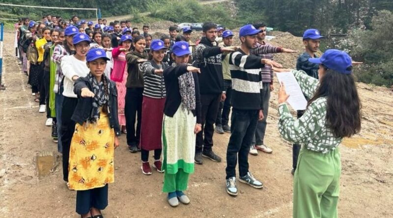 Cleanliness oath administered to students in Chail Koti College HIMACHAL HEADLINES