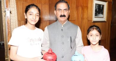 Students of Loreto Convent Tara Hall donates towards Aapda Rahat Kosh HIMACHAL HEADLINES