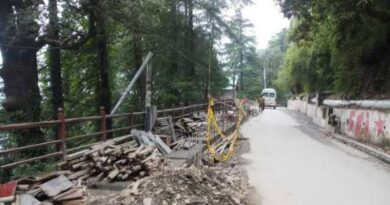 Traffic advisory - tarring work is going on the Sanjauli to IGMC restricted road HIMACHAL HEADLINES