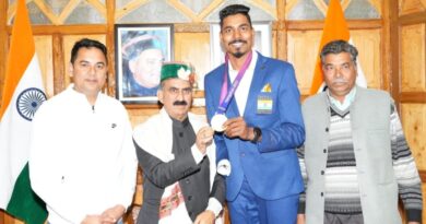 CM Sukhu lauds gold medalist Nishad for his inspirational performance HIMACHAL HEADLINES