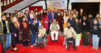 Governor Shukla honored the talent of Divyang youth HIMACHAL HEADLINES