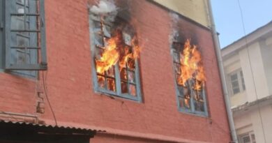 A major fire broke out at the Post and Telecom colony near scandal point Shimla HIMACHAL HEADLINES